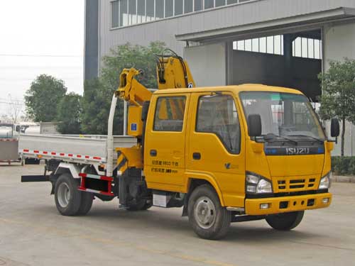 Isuzu 3.2 ton Ton Telescopic Boom Truck Mounted Crane For Landscape Jobs