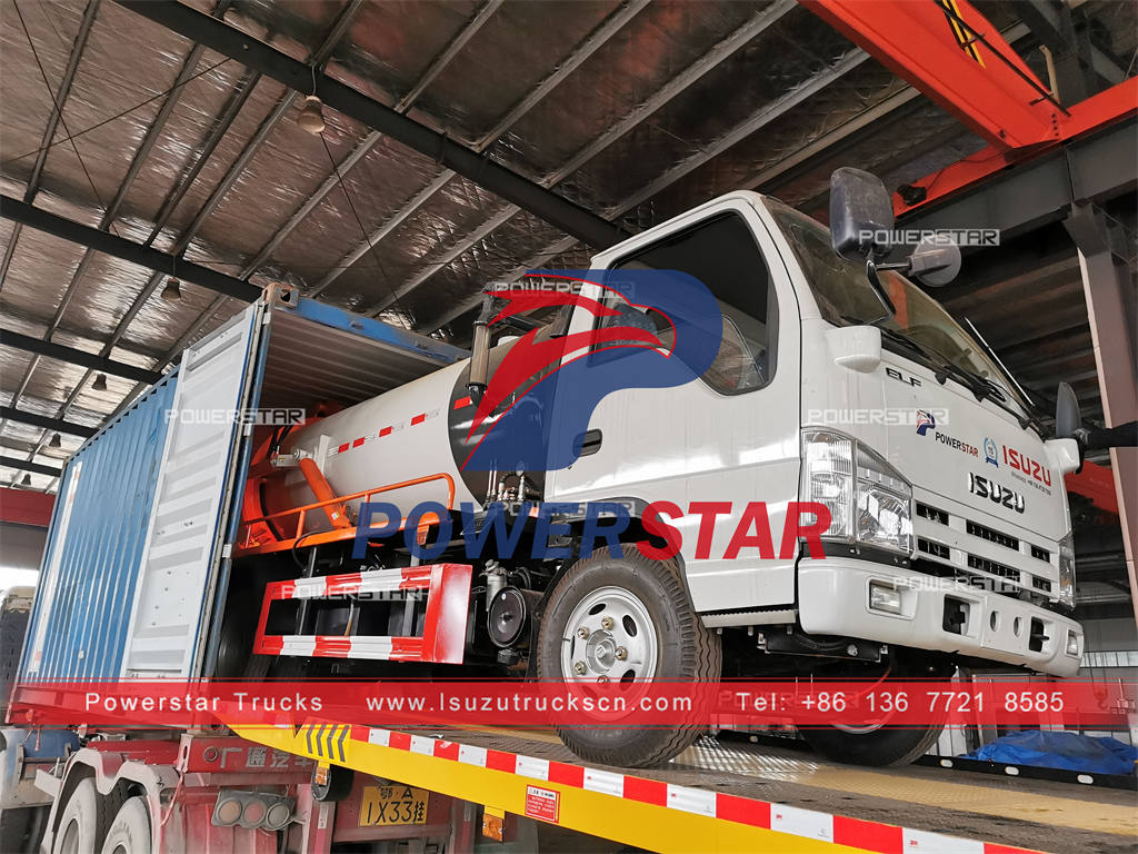 Nouveau camion aspirateur d'égout ISUZU 4000 litres en vente