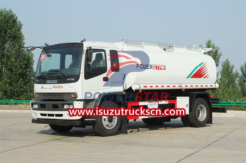 Camion-citerne à carburant ISUZU FTR à vendre