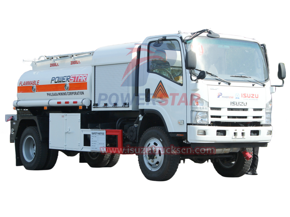 Isuzu tous conduisent des camions de transport de pétrole