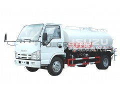 Japan Brand Isuzu 4X2 Drinking Water Truck with Spray Bar for Water Delivery and Spray