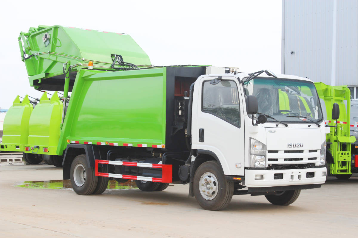 Liste de pièces de rechange de camion à ordures de chargeur arrière d'Isuzu Npr recommandent