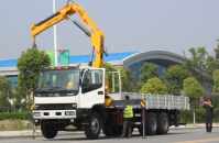 Isuzu truck with crane