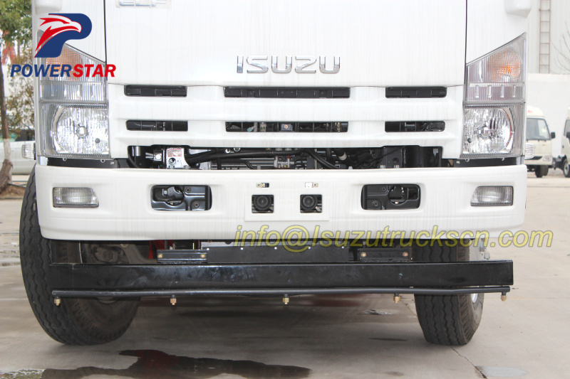 Japanese brand High performance road sweeping vehicle Isuzu NPR with 10cbm pictures