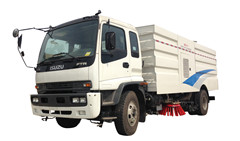 camion nettoyeur balayeuse ISuzu FTR camions FVR
