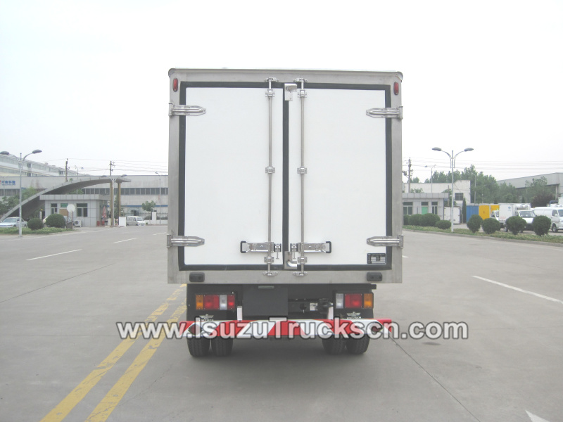 Right side picture for Refrigeration Truck Isuzu reefer trucks