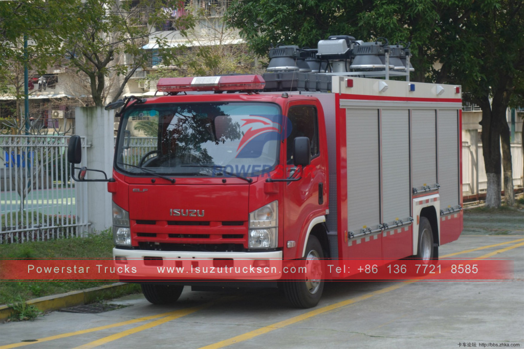 Camion de pompiers de véhicule d'incendie de tour d'éclairage de projecteur du Japon ISUZU à vendre