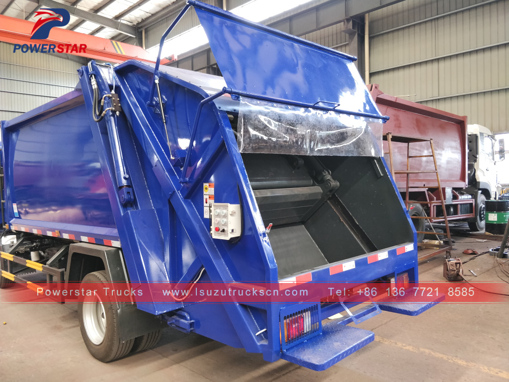 Cambodge nouveau chargeur arrière Isuzu pressage hydraulique camions à ordures à vendre