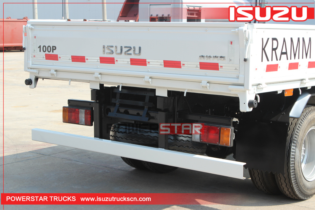 Antigua Isuzu 100P lega mega 4X2 Dropside Light Cargo Truck à vendre