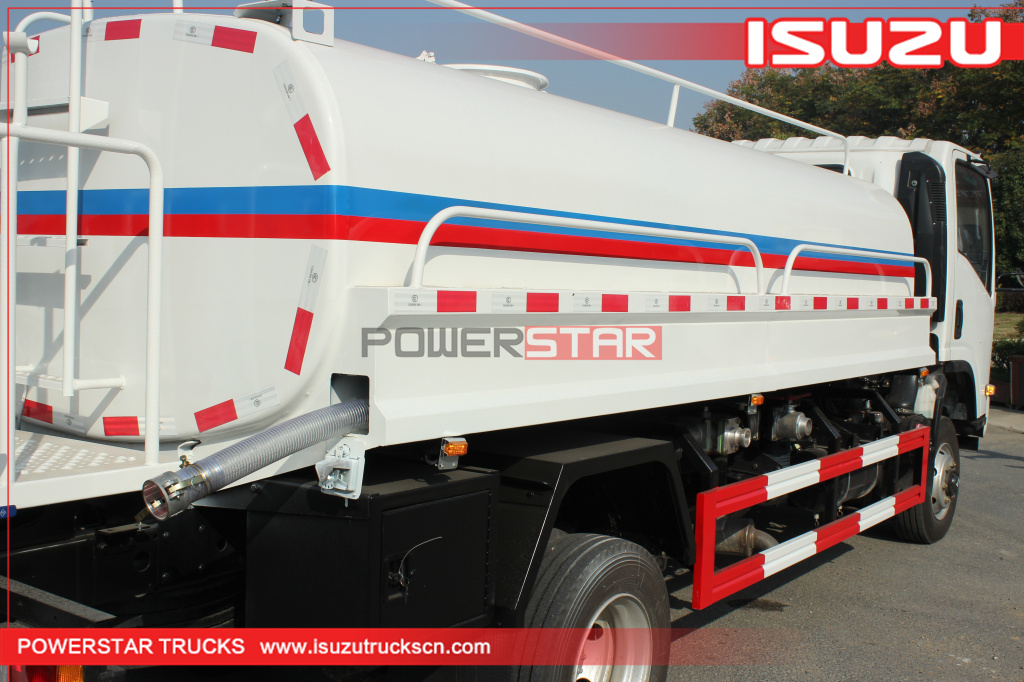 HAÏTI flambant neuf ISUZU 4X4 AWD Camion d'eau potable en acier inoxydable Bowner d'eau potable
