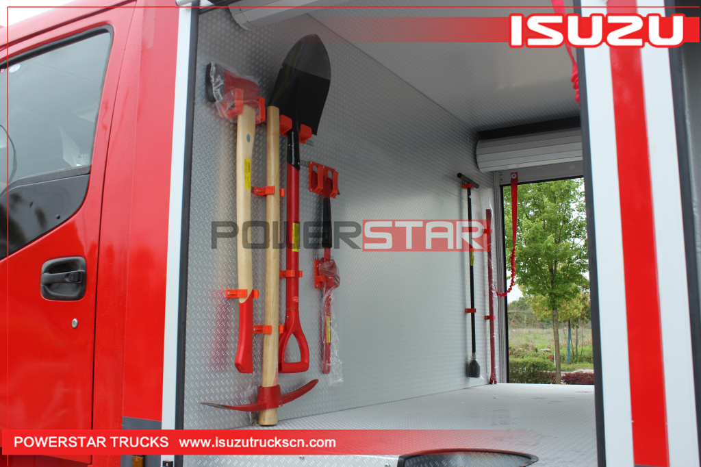 Tout nouveau véhicule de lutte contre l'incendie de camion de pompiers de combinaison de mousse d'eau d'ISUZU FVZ 2021 à vendre