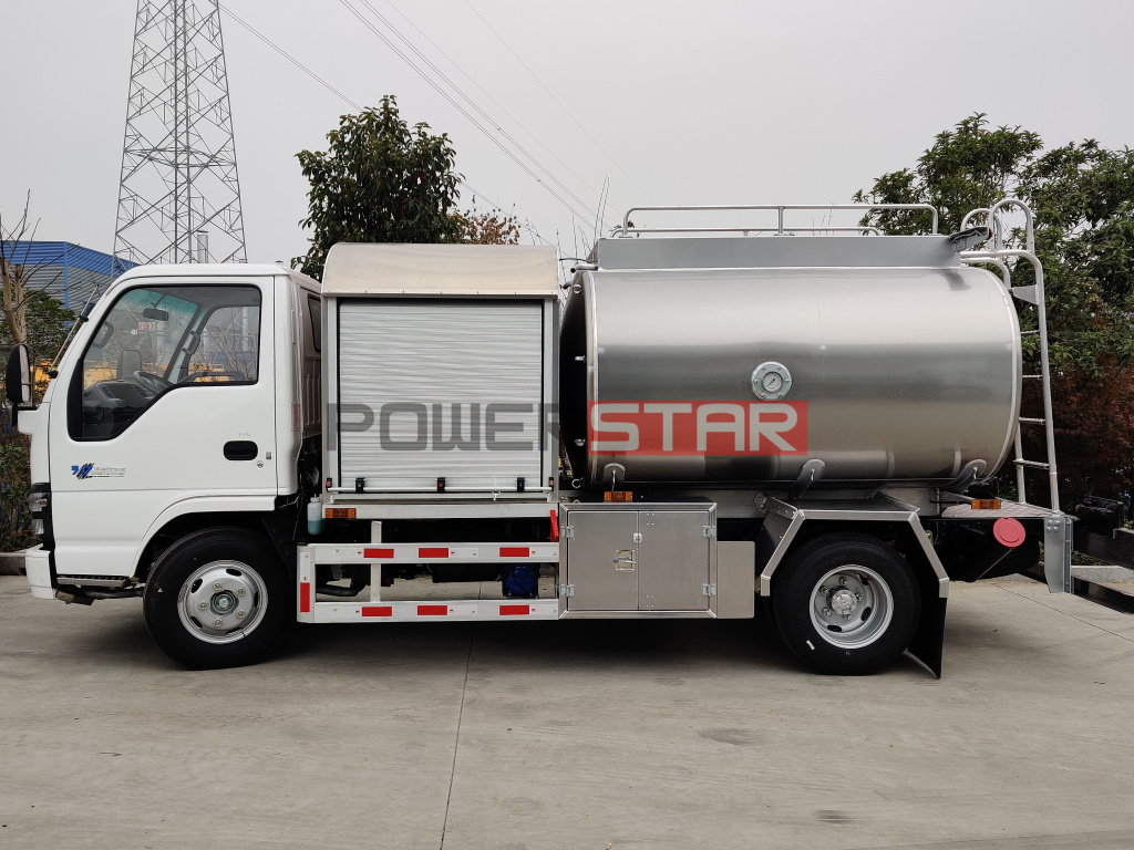 Japon ISUZU tout nouveau camion de carburant d'avion de ravitaillement d'avion de ravitaillement d'avions 5000L