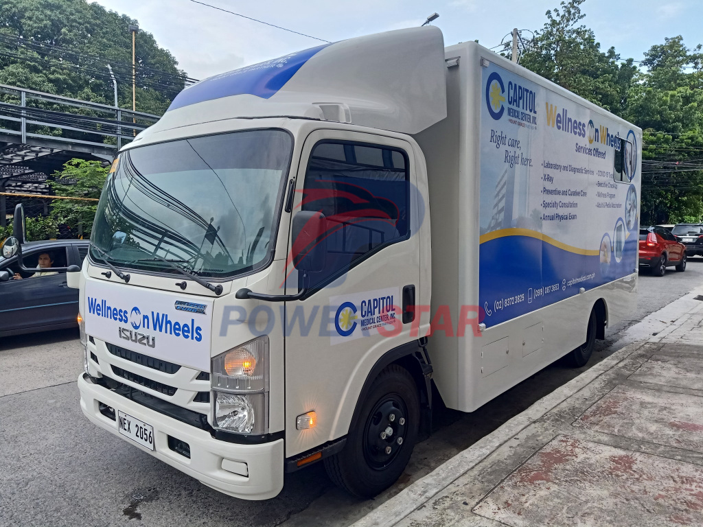 New Isuzu Mobile Clinic Hospital with X-RAY ROOM medical facility vehicle