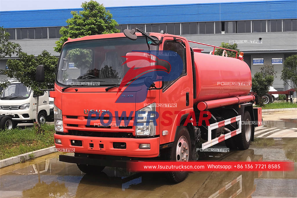 ISUZU 700P water tanker at special offer