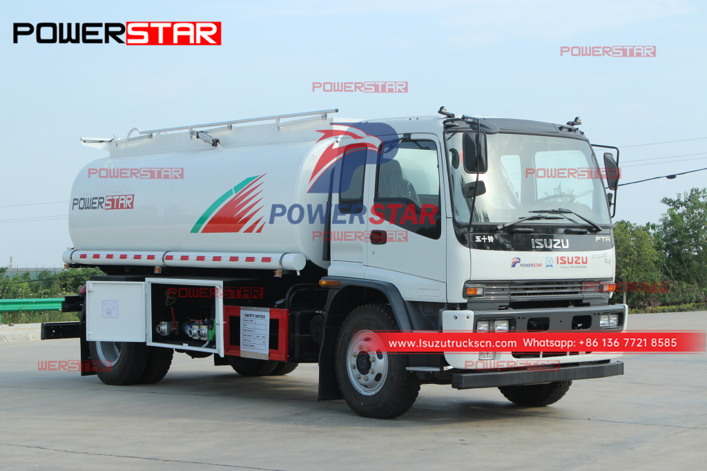 Camion de ravitaillement en carburant d'huile de camion de distributeur de réservoir de carburant du Japon ISUZU FTR FVR à vendre