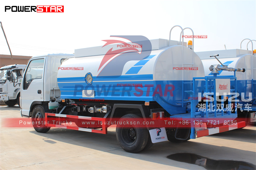 Exportation de camions à eau ISUZU 5000L vers le Myanmar