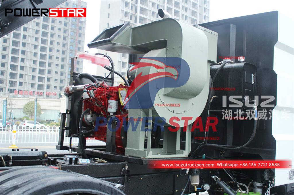 Magasin d'usine ISUZU FTR/FVR balayeuse de route de camion de nettoyage de rue