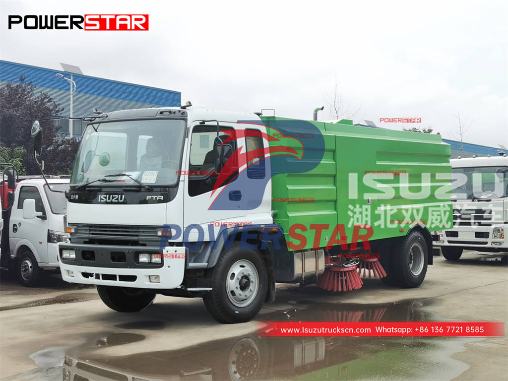 Camion de balayeuse d'autoroute ISUZU FTR 4 × 2 à bas prix à vendre