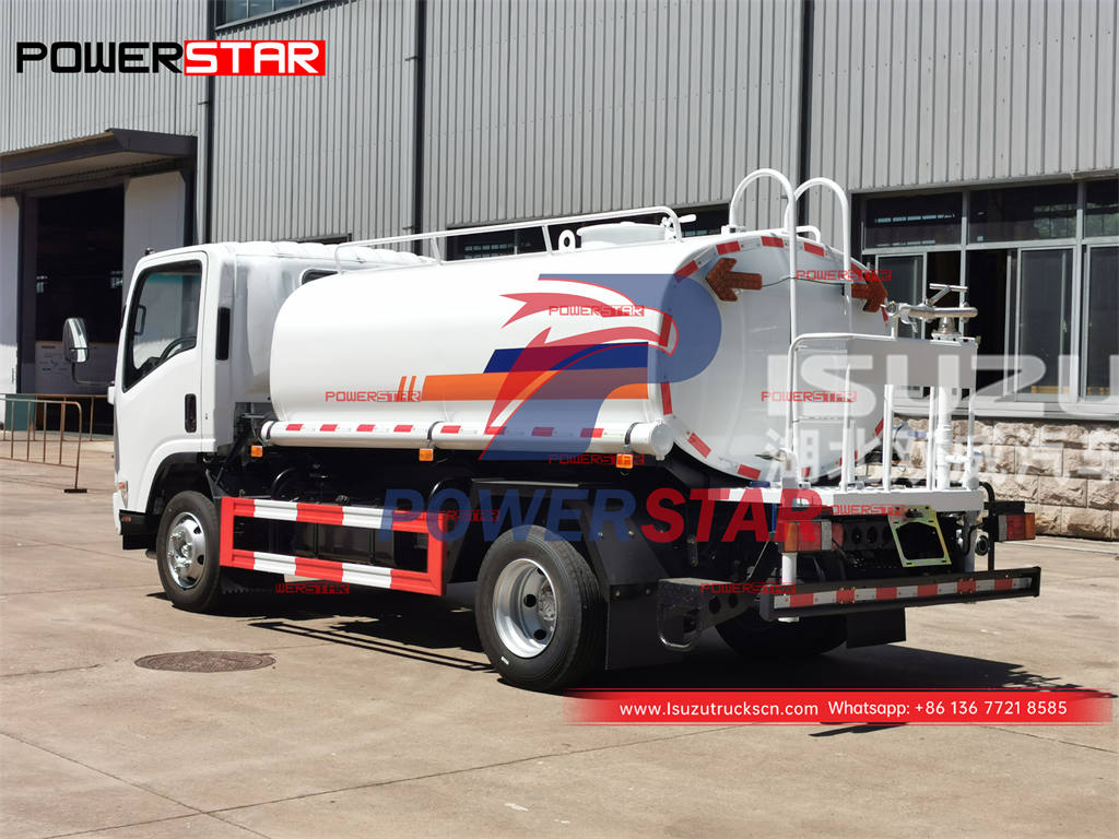 Philippines ISUZU 4 × 2 / 4 × 4 camion-citerne d'eau potable en vente