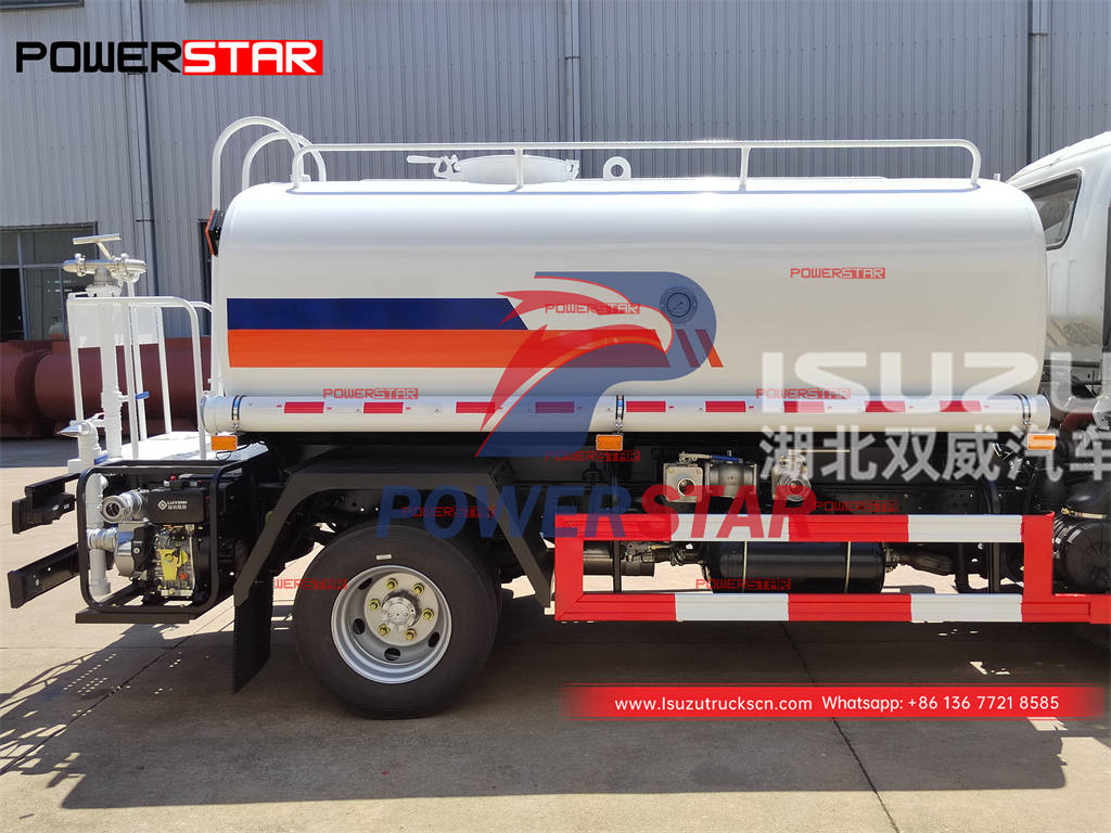 Camion d'eau potable en acier inoxydable ISUZU 4 × 4 à vente chaude au meilleur prix