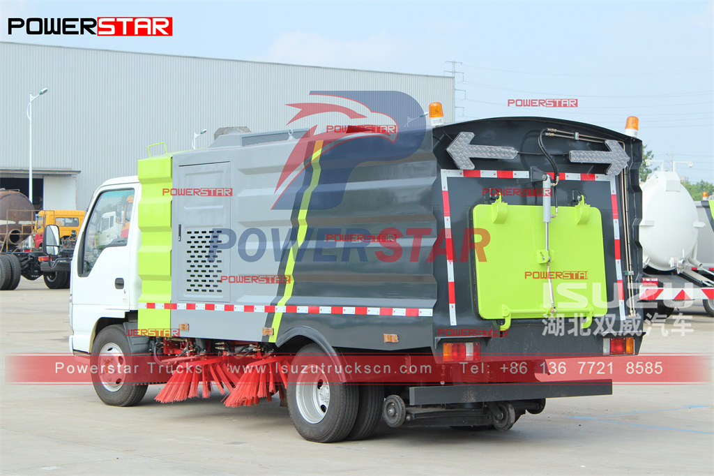 ISUZU Road Sweeper Truck exportation manuelle vers Dubaï