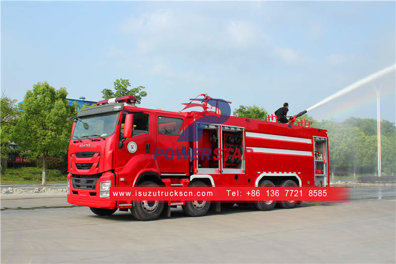 Camion de pompiers à poudre sèche Isuzu
