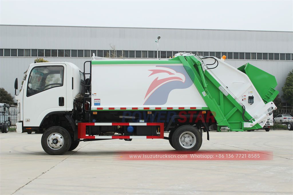 Camion compacteur de déchets ISUZU AWD 6CBM le plus vendu