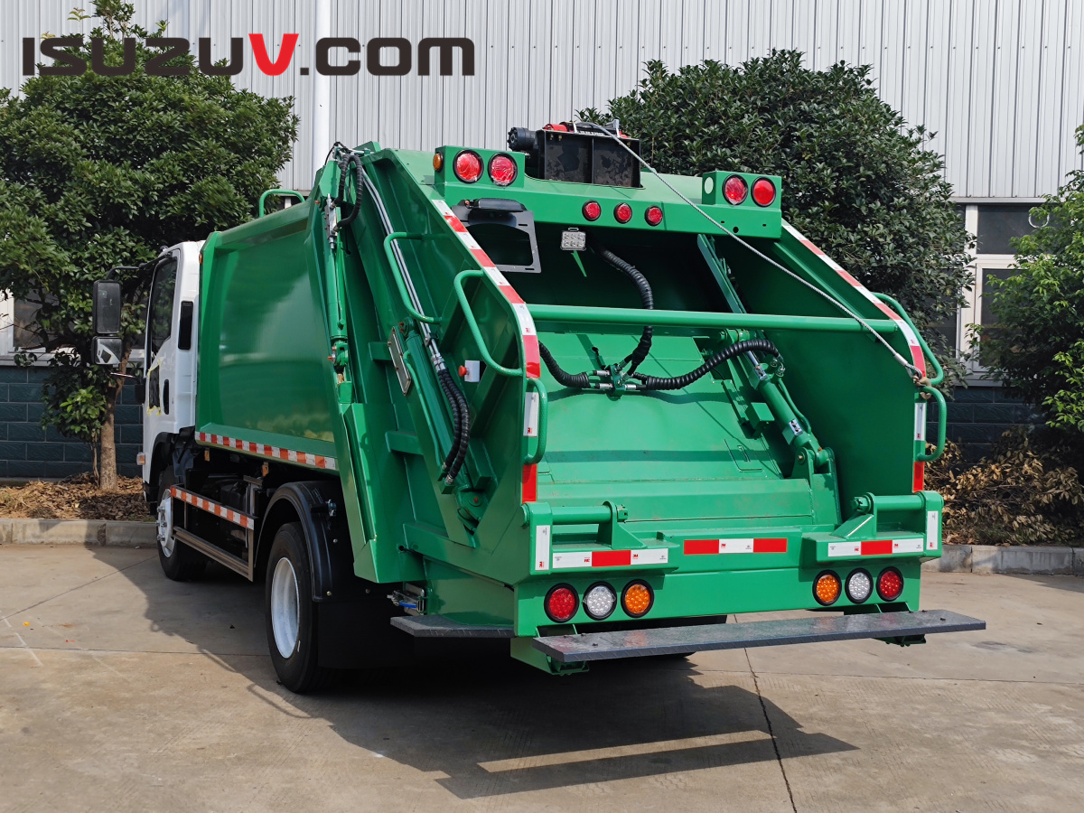 véhicule compacteur de déchets Isuzu avec treuil hydraulique