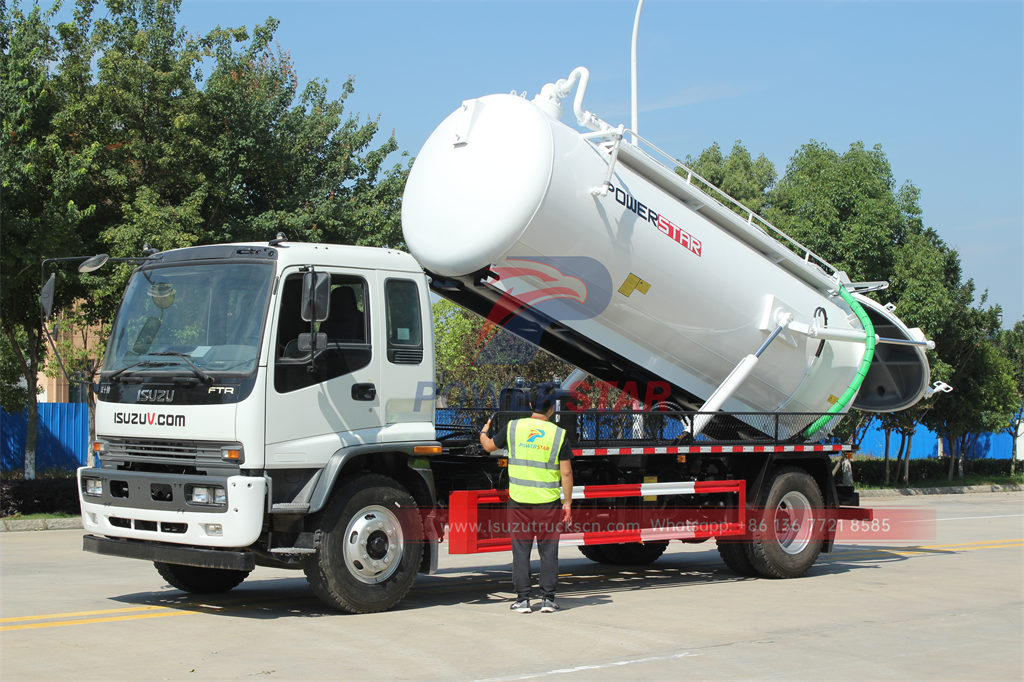 Camion d'aspiration des eaux usées ISUZU de 10000 litres en vente