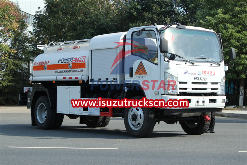 Camion-citerne de carburant mobile ISUZU 4x4