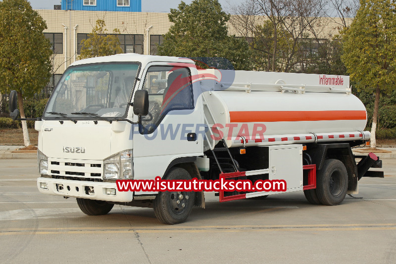 Bowser de camion de carburant Isuzu à vendre