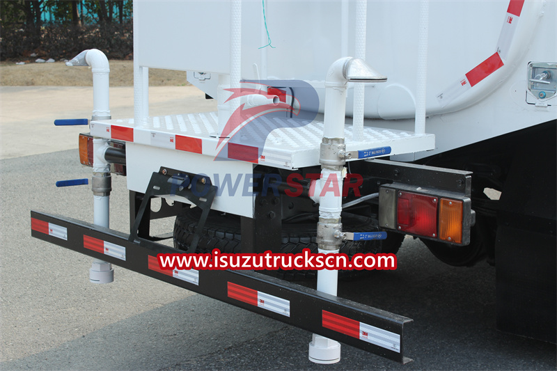 Plate-forme arrière de camion d'eau potable Isuzu
