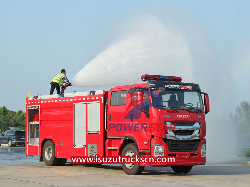 Camion de pompiers Isuzu