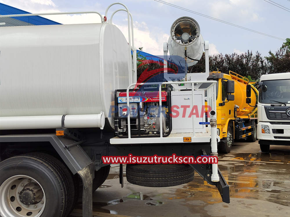 Camion d'arrosage d'eau de 4000 gallons Isuzu Giga