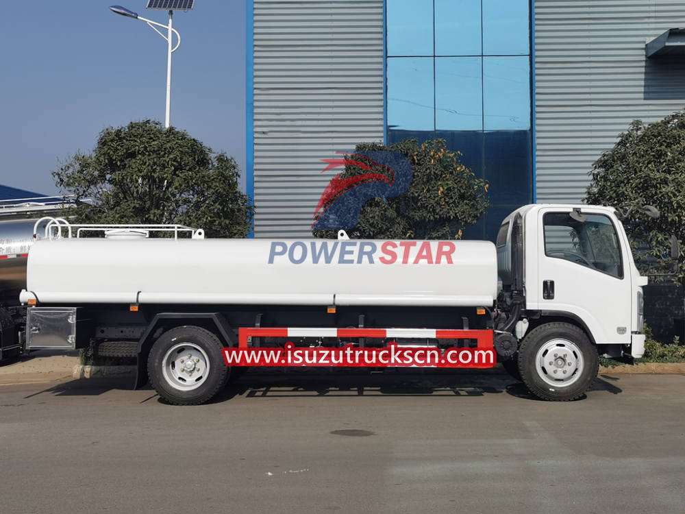 Camion de livraison d'eau propre potable en acier inoxydable Isuzu