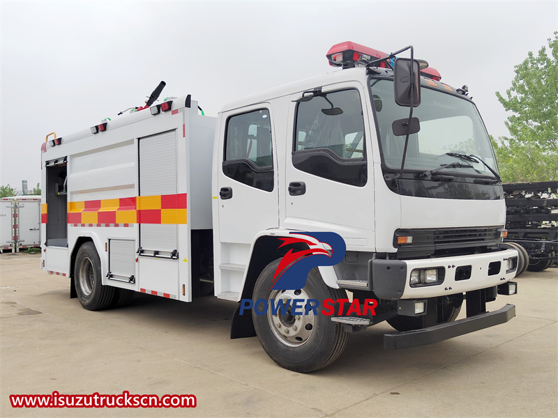 Camion de pompiers en mousse Isuzu FVR