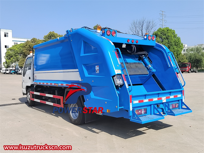 camion collecteur de déchets isuzu NKR