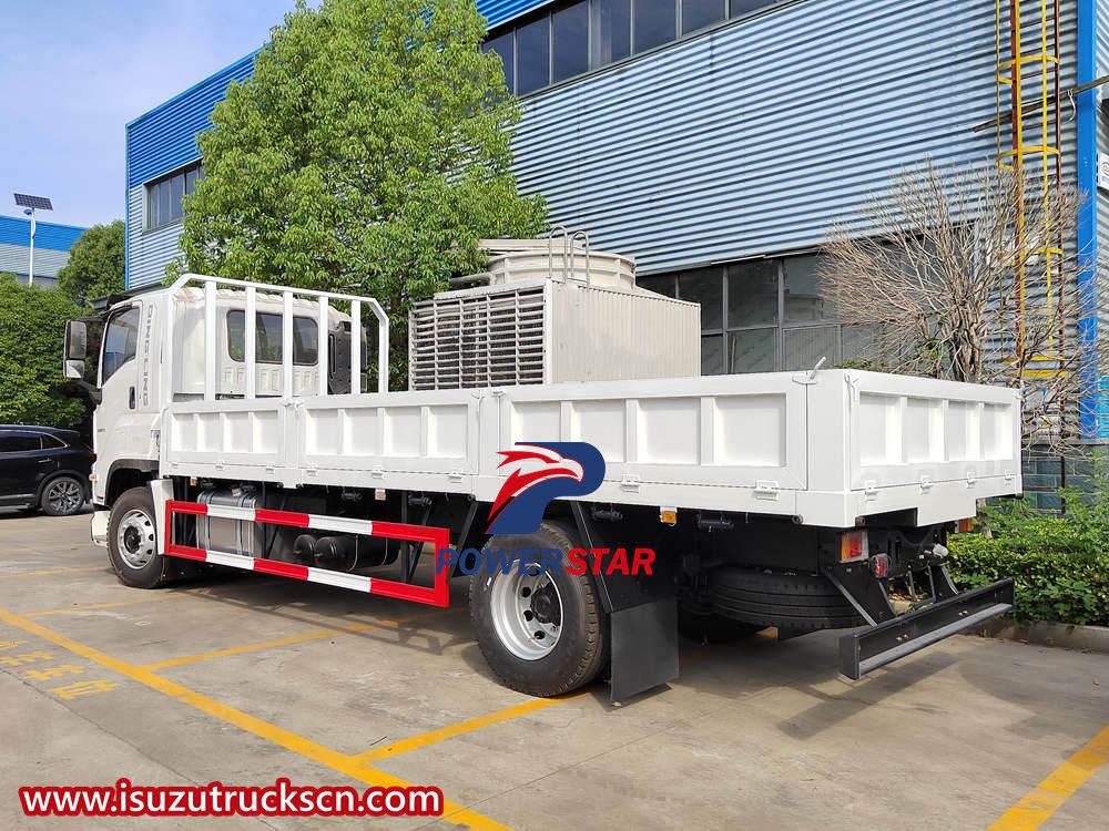 Camion cargo de clôture Isuzu