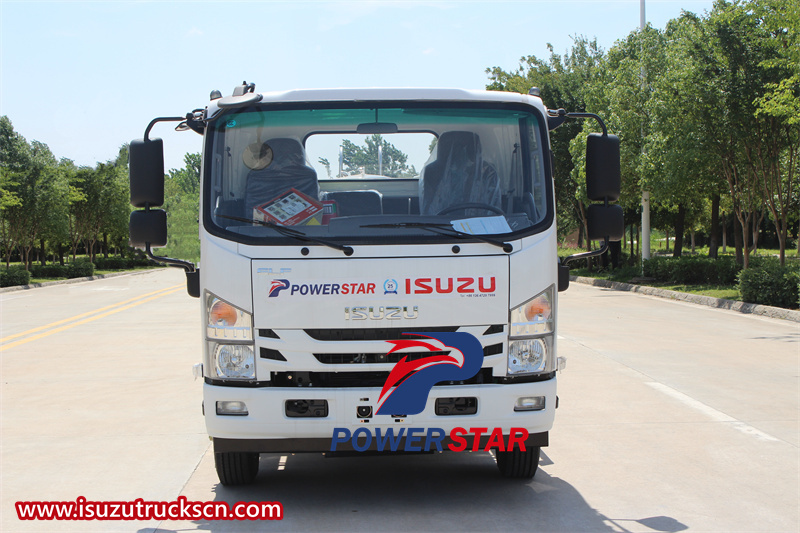 Camion-citerne à eau potable Isuzu 700P