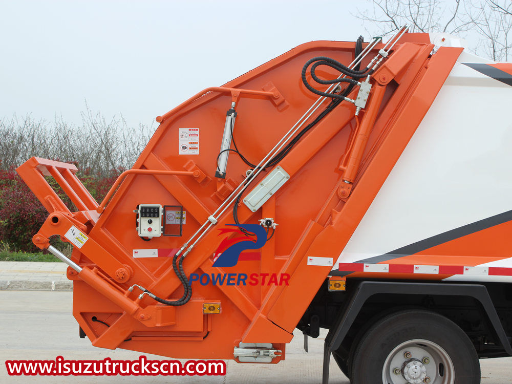 Camion collecteur de déchets Isuzu