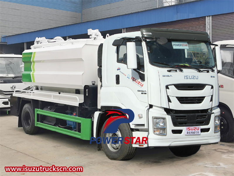 Camion aspirateur Isuzu GIGA avec Jet Cleaner