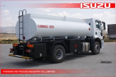 12000L ISUZU pétrolier petit camion pour Transport chimique liquide 4 x 2 12m 3