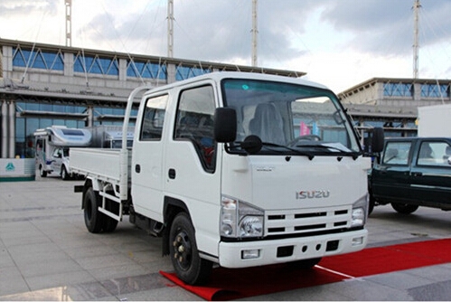 Japanese New ELF 100P ISUZU 1.4 - 4.5 Ton Sinle Row Light Duty Cargo Truck
