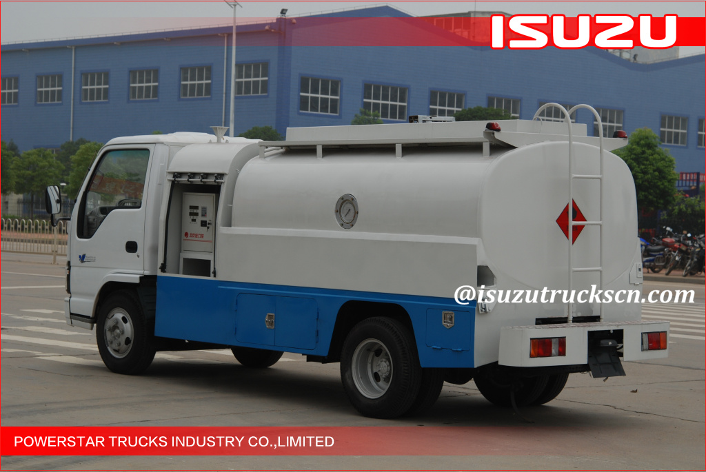 Factory direct sale 4000L Isuzu Fiscal Refuel Tank Truck for Gasoline/Light Diesel Delivery