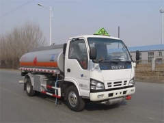 Carburant de 4KH1-TCG40 japonais ISUZU camion citerne, camion citerne de 3000L huile, camion de réservoir de carburant de 5000L à vendre