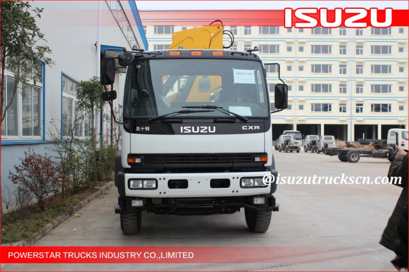 isuzu Small hydraulic Telescopic kunckle boom truck with crane for sale