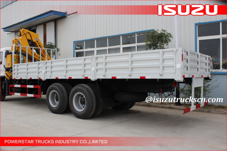 Isuzu chassis Hydraulic 12 ton Cargo Lorry-Mounted Crane With Telescopic Boom for sale