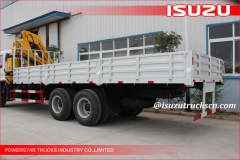 Isuzu, châssis hydraulique 12 tonnes grue avec flèche télescopique de Cargo Lorry-Mounted à vendre