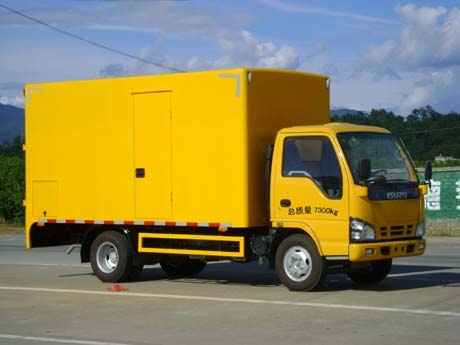 Motion power supply vehicle with Isuzu chassis