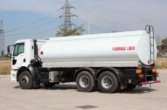 client carburant citerne 220000 litres isuzu camion à vendre